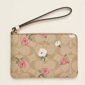 NWT! Coach Small Wristlet Signature Canvas Floral Embroidery Khaki Pink CH322